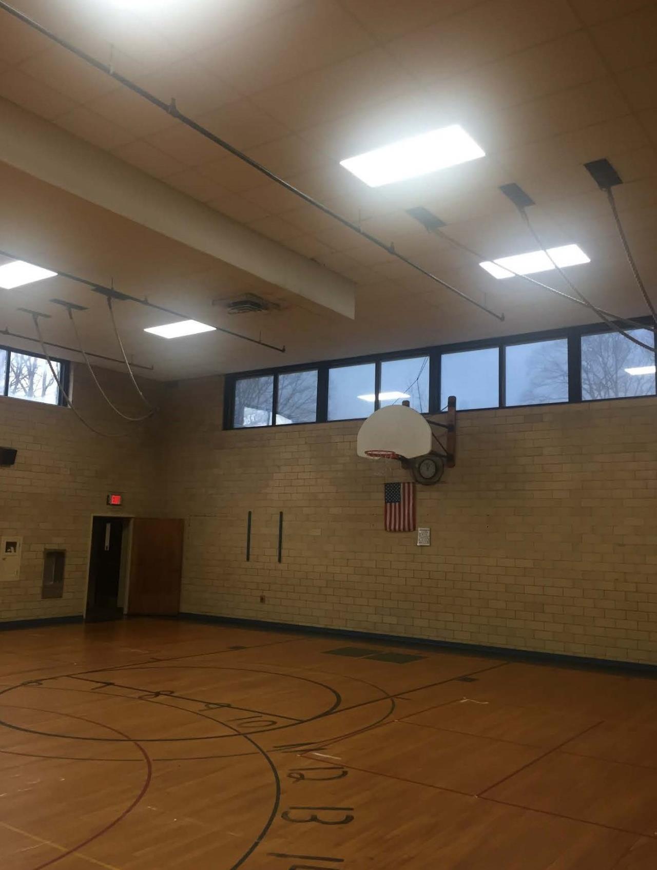 Bowen Elementary School Gym Flat Panel LED